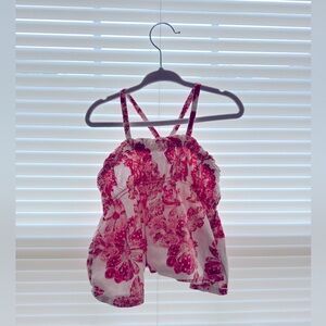 Gorgeous Old Navy pink and white Floral Top